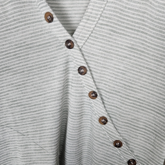 Soft Surroundings Green White Striped Button Detail Long Sleeve Tunic Top Sz S - Picture 3 of 7
